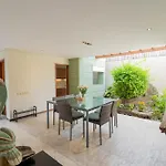 Villa Olympia